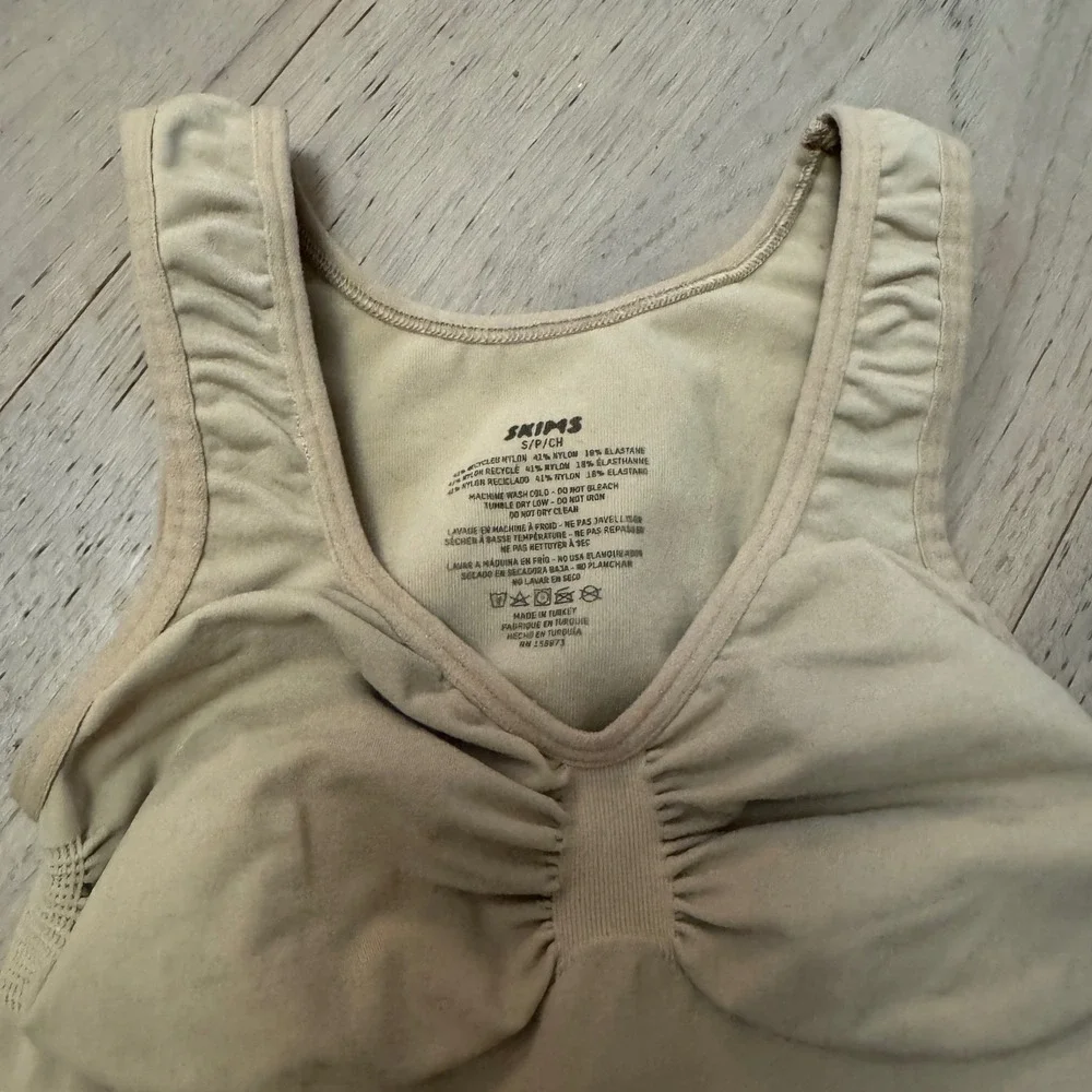 Skims Seamless Sculpt Bodysuit Brief Ruched Bust‎ Sand Beige Small S/P